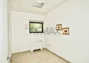 UFFICIO - Office via francesco petrarca
 
42, Campi Bisenzio - photo 13