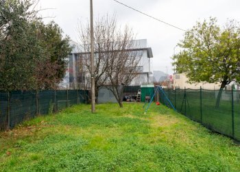 Giardino - Casa semi indipendente Via Centola
 
10, Campi Bisenzio - foto 5