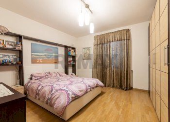 Camera / camera da letto - Casa semi indipendente Via Centola
 
10, Campi Bisenzio - foto 26