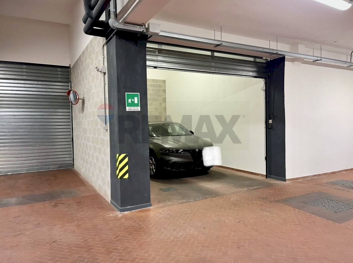 Parcheggio - Box viale Redi
 
53, Firenze - photo 3