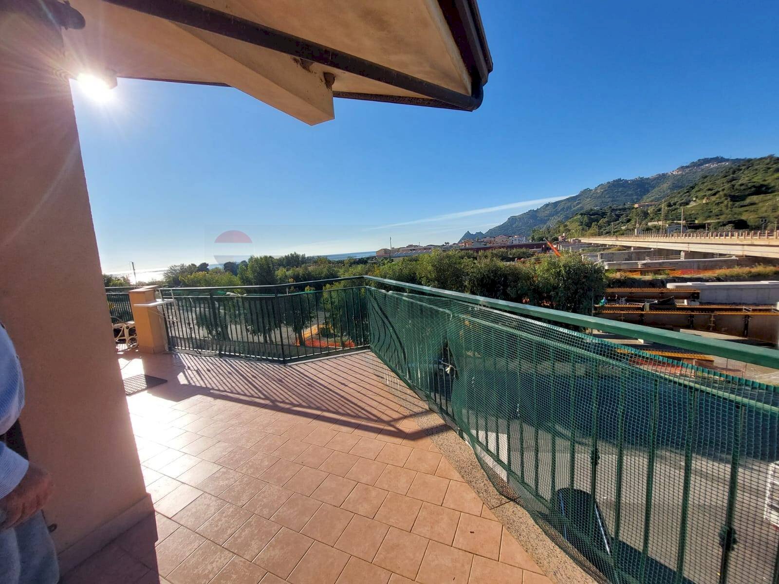 Balcone - Trilocale via Torrente Agrò
snc, Santa Teresa di Riva - foto 3