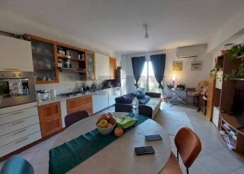 Sala da pranzo - Trilocale via Torrente Agrò
 
snc, Santa Teresa di Riva - foto 2