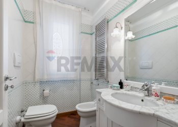 Bagno - Villa Via Platano
 
60, Giarre - foto 11