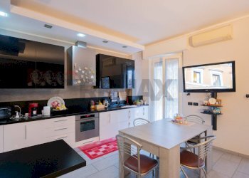 Cucina - Trilocale Via Porzio
 
1, Casalmaggiore - foto 2