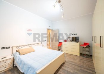 Camera / camera da letto - Trilocale Via Porzio
 
1, Casalmaggiore - foto 9