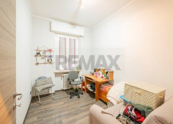 Camera / camera da letto - Trilocale Via Porzio
 
1, Casalmaggiore - foto 15