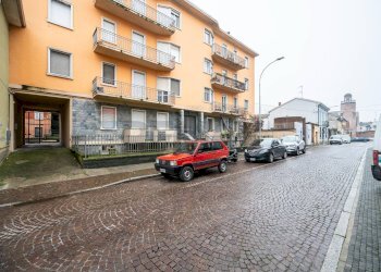 Edificio all\'aperto - Trilocale Via Porzio
 
1, Casalmaggiore - foto 20