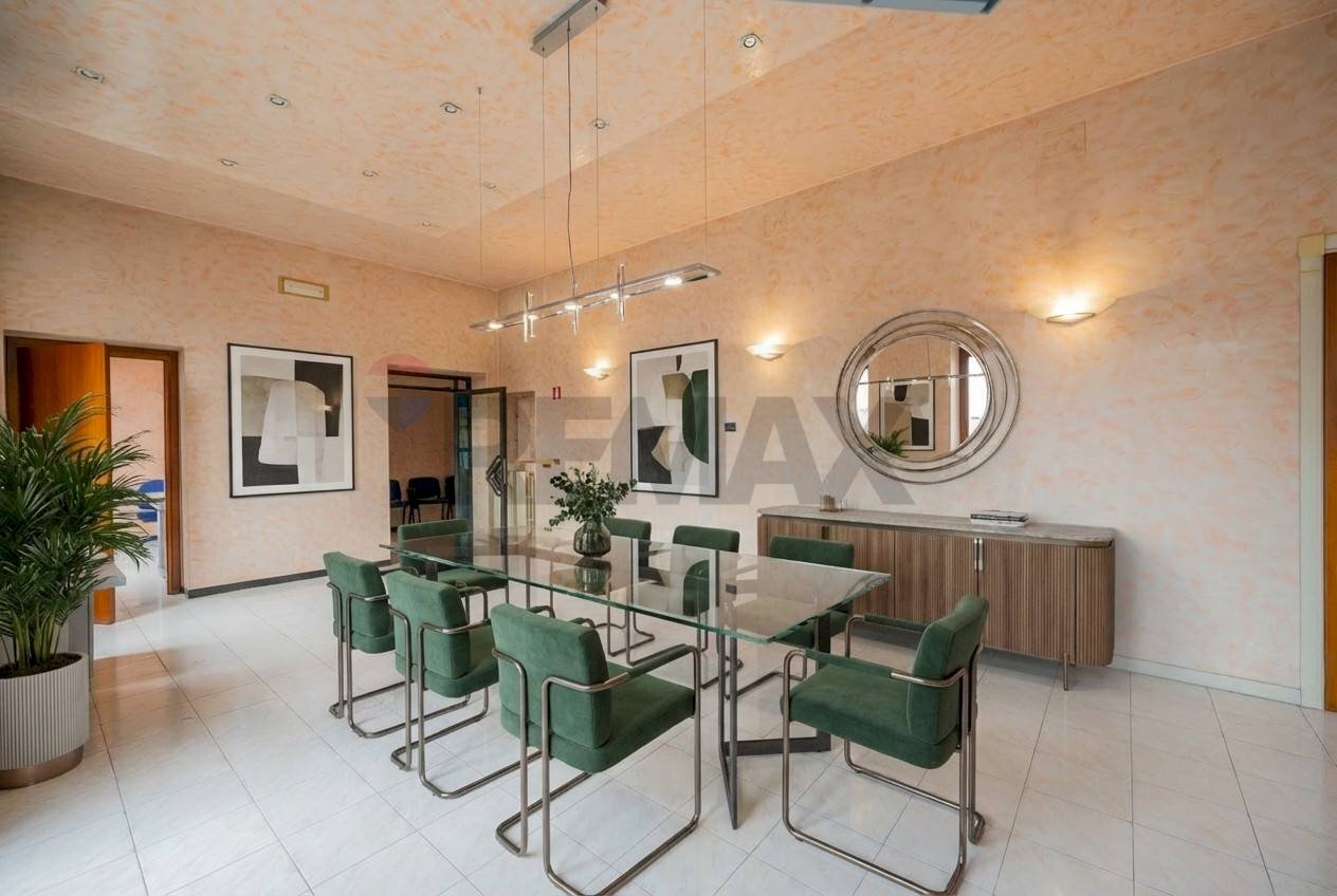 Sala da pranzo - Three-room apartment Piazzale Genarale Carlo Alberto Dalla Chiesa
 
3, Parma - photo 1