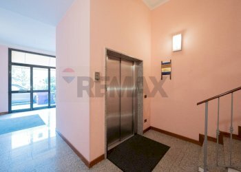 Ricezione / Lobby - Trilocale Piazzale Genarale Carlo Alberto Dalla Chiesa
 
3, Parma - foto 15