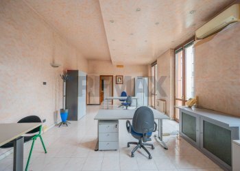 Ufficio - Trilocale Piazzale Genarale Carlo Alberto Dalla Chiesa
 
3, Parma - foto 34