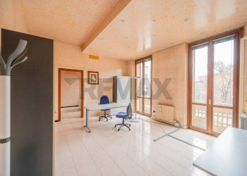 Ufficio - Trilocale Piazzale Genarale Carlo Alberto Dalla Chiesa
 
3, Parma - foto 24