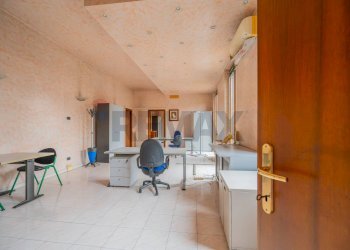 Ufficio - Trilocale Piazzale Genarale Carlo Alberto Dalla Chiesa
 
3, Parma - foto 37