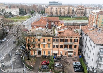 Edificio all\'aperto - Trilocale Piazzale Genarale Carlo Alberto Dalla Chiesa
 
3, Parma - foto 47