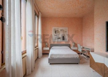 Camera / camera da letto - Trilocale Piazzale Genarale Carlo Alberto Dalla Chiesa
 
3, Parma - foto 10