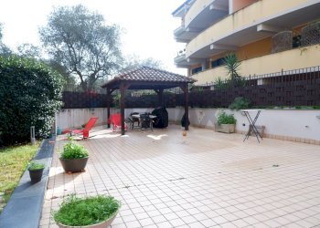 Terrazzo - Villa Bifamiliare Viella Pasquale Salvatores
 
11, Caserta - foto 14