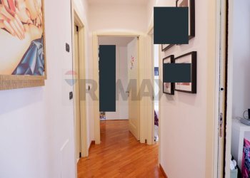 Corridoio zona notte - Villa Bifamiliare Viella Pasquale Salvatores
 
11, Caserta - foto 25