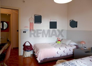 Cameretta 1 - Villa Bifamiliare Viella Pasquale Salvatores
 
11, Caserta - foto 27