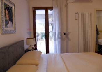 Camera da letto matrimoniale - Villa Bifamiliare Viella Pasquale Salvatores
 
11, Caserta - foto 39