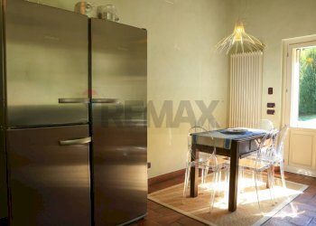 Sala da pranzo - Villa Grotte Sotto le Noci
 
snc, Fabriano - foto 16