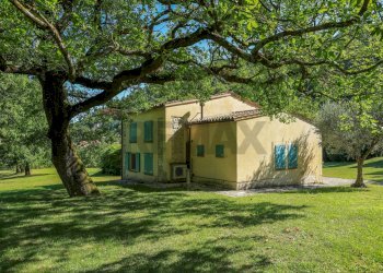 Casa all\'aperto - Villa Grotte Sotto le Noci
 
snc, Fabriano - foto 33