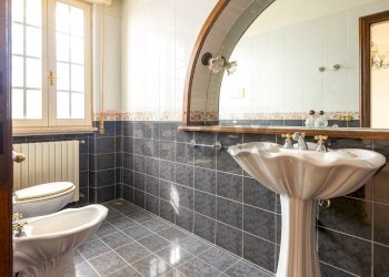 Bagno - Casa semi indipendente Via Giacomo Puccini
 
7, Busseto - foto 23