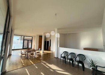 Foto 3 - Shop via Marchesani
 
25, Palazzo Pignano - photo 3