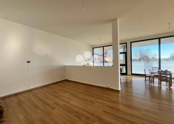 Foto 7 - Shop via Marchesani
 
25, Palazzo Pignano - photo 7