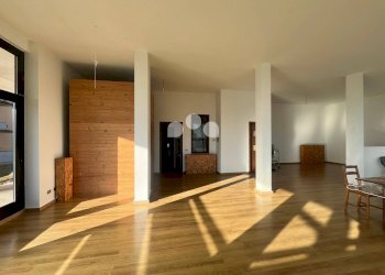 Foto 10 - Shop via Marchesani
 
25, Palazzo Pignano - photo 10