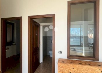 Foto 17 - Shop via Marchesani
 
25, Palazzo Pignano - photo 17