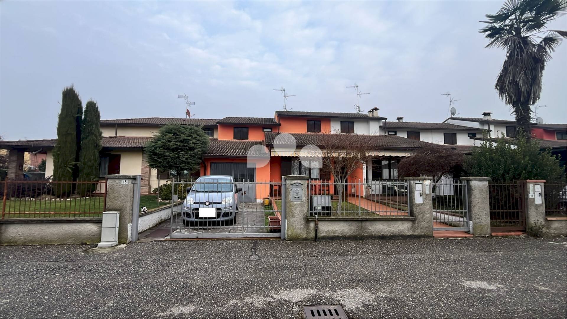Foto 1 - Villa a Schiera via Giudice Alessandrini
 
17, Monte Cremasco - foto 1