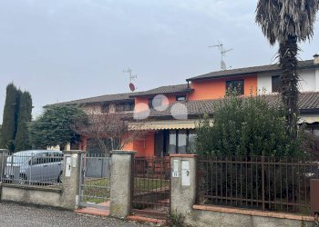 Foto 3 - Villa a Schiera via Giudice Alessandrini
 
17, Monte Cremasco - foto 3
