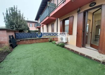 esterno fronte - Bilocale Esenta, Lonato del Garda - foto 1