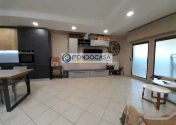 soggiorno e cucina - Bilocale Esenta, Lonato del Garda - foto 15