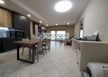 soggiorno e cucina - Bilocale Esenta, Lonato del Garda - foto 20