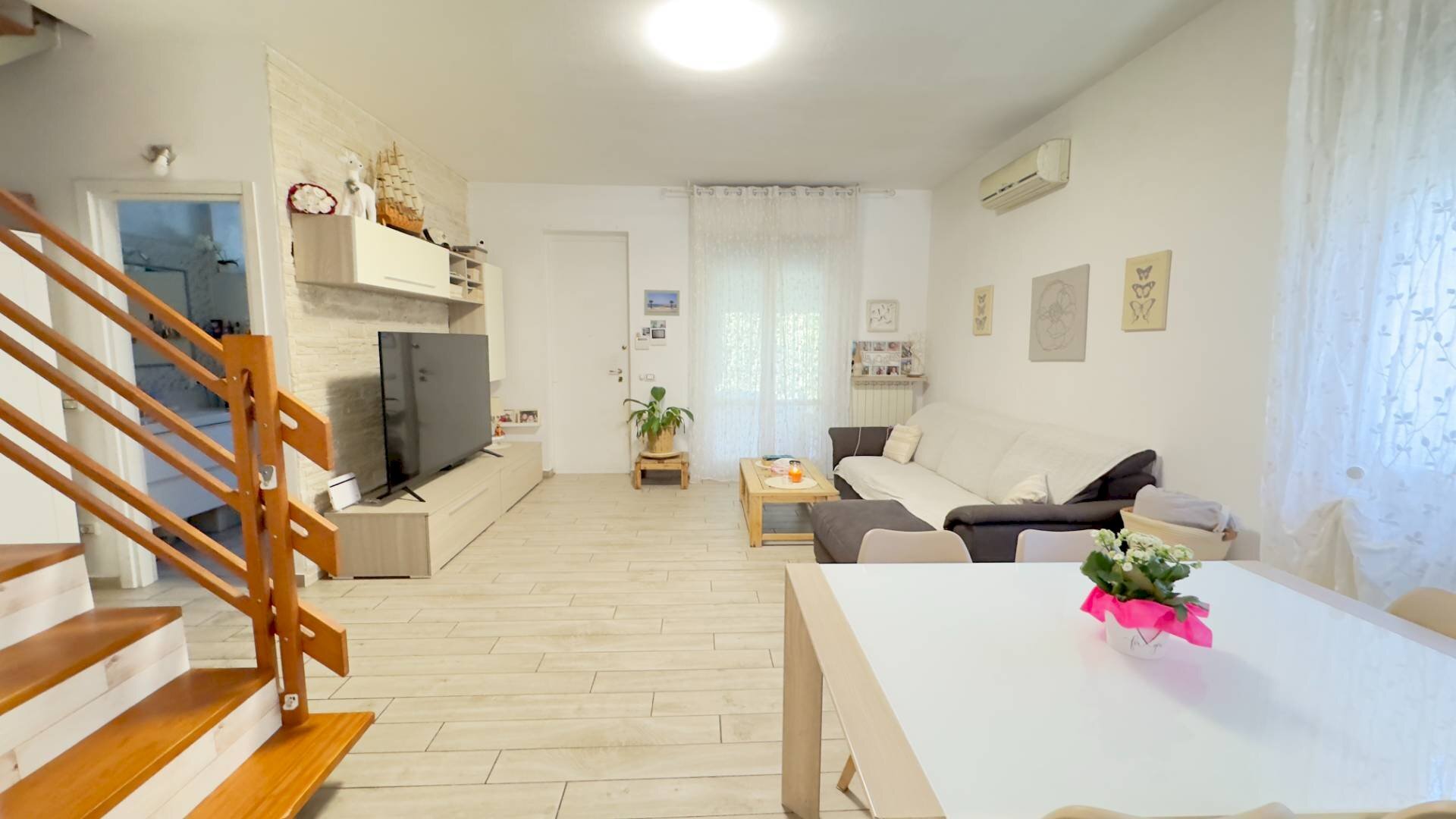 Foto 2 - Villa a Schiera Via Martin Luther King
 
6, Burago di Molgora - foto 2