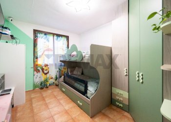 Camera / camera da letto - Trilocale via Vialato
 
3, Cadelbosco di Sopra - foto 20