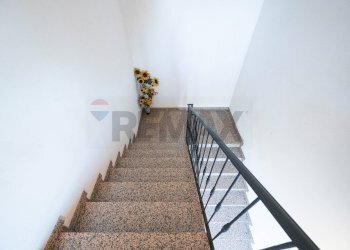 Scale - Trilocale via Vialato
 
3, Cadelbosco di Sopra - foto 39