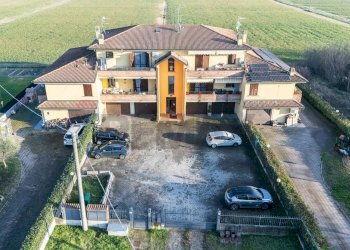 Casa all\'aperto - Trilocale via Vialato
 
3, Cadelbosco di Sopra - foto 1