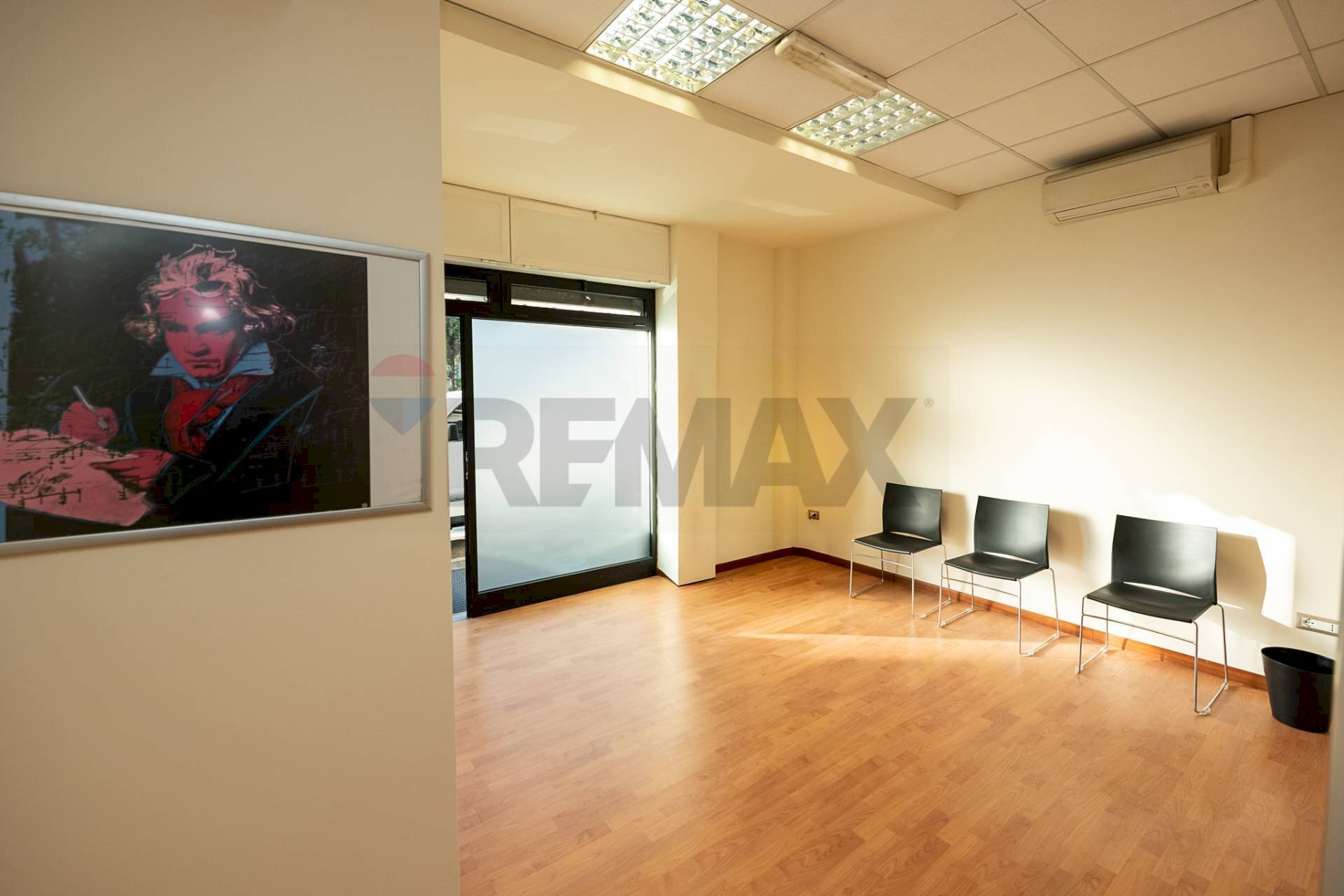 Soggiorno - Locale Commerciale Via Federigo Verdinois
 
6, Roma - foto 1