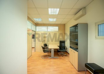 Ufficio - Commercial Premises Via Federigo Verdinois
 
6, Roma - photo 10