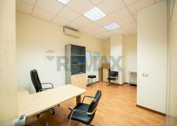 Ufficio - Commercial Premises Via Federigo Verdinois
 
6, Roma - photo 12