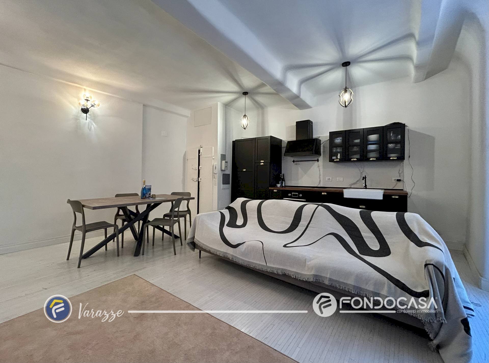 Foto 2 - Trilocale Via Campana
 
11, Varazze - foto 2