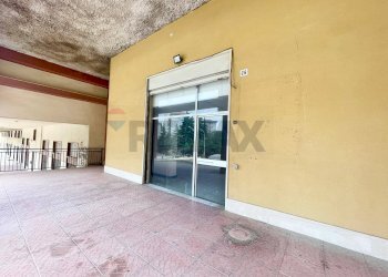 Terrazza - Locale Commerciale Via Don Giovanni Minzoni
26, Caltanissetta - foto 4