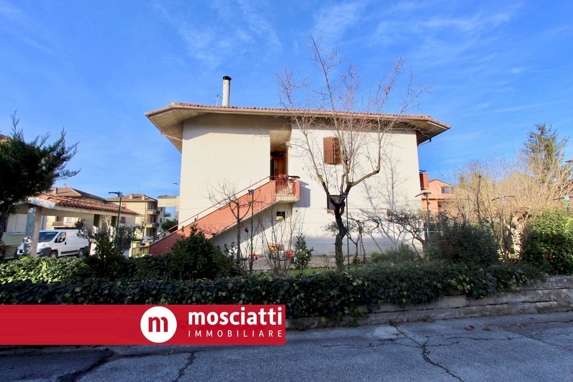 Foto 3 - Villa Via Galli, Matelica - foto 3