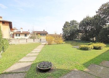 Parco condominiale - Trilocale via tassis, Bergamo - foto 3