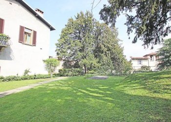 Parco condominiale - Trilocale via tassis, Bergamo - foto 4