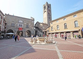 Piazza Vecchia - Trilocale via tassis, Bergamo - foto 30