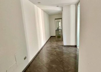 Stanza non arredata - Ufficio via Carlo Giuseppe Veratti, 3, Varese - foto 5