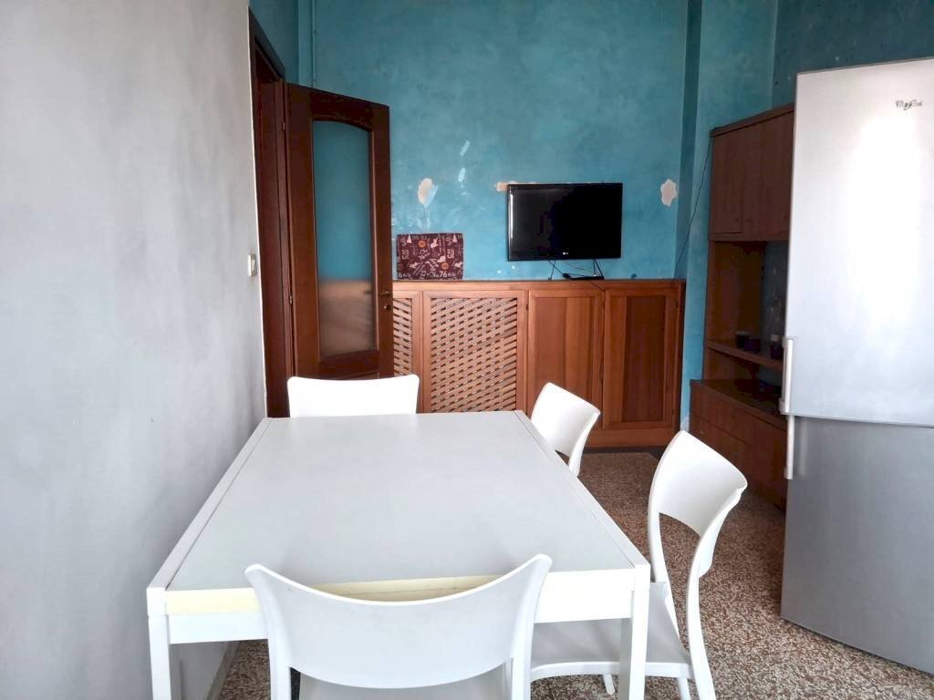 Salone - Trilocale via Genova, 218, Torino (zona Nizza Millefonti) - foto 3