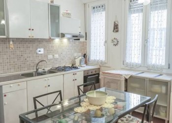 Cucina - Bilocale via Oslavia, 12, Bologna (zona Saffi) - foto 6